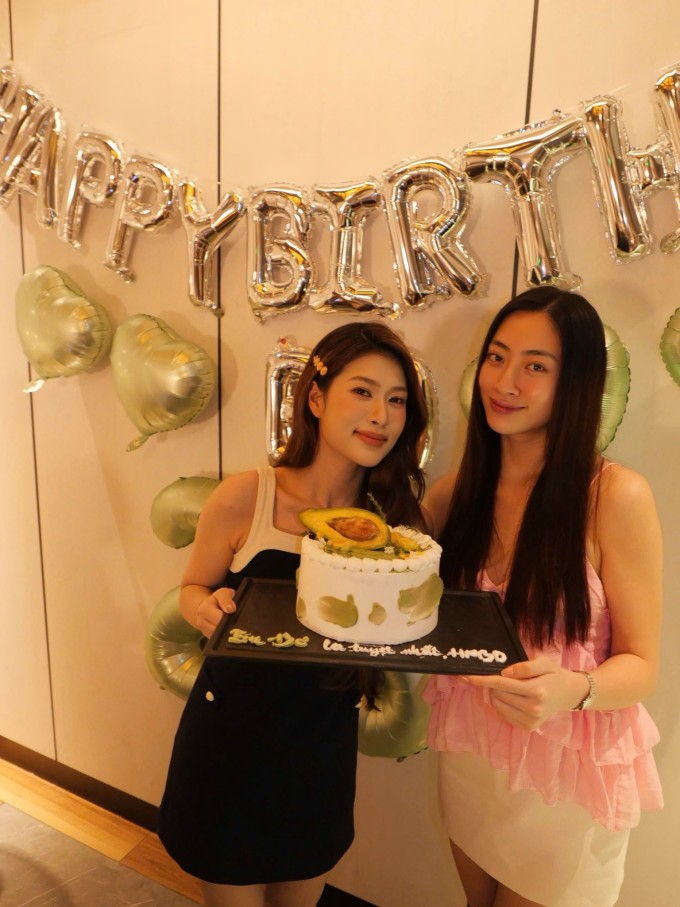 Kỳ Duyên âu yếm Đoàn Thiên Ân trong tiệc sinh nhật - 8