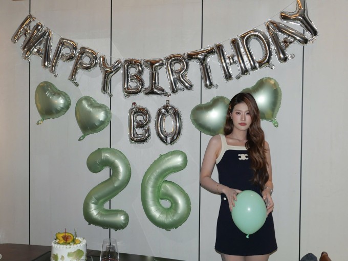 Kỳ Duyên âu yếm Đoàn Thiên Ân trong tiệc sinh nhật - 4