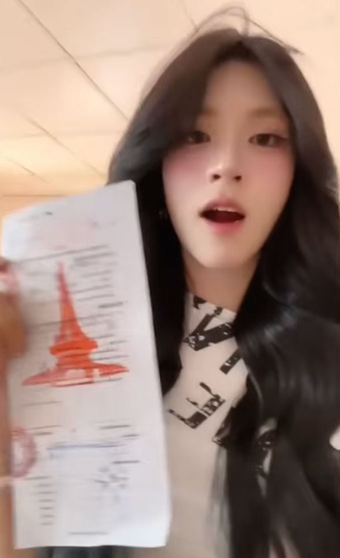 Dàn mỹ nhân chuyển giới 'đổ bộ' ngày khám nghĩa vụ quân sự ở Thái Lan - 11