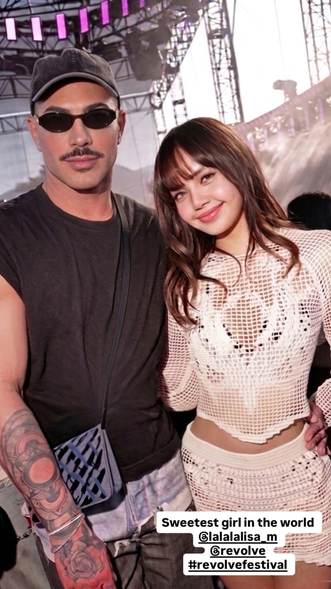 Lisa diện váy ngắn, quẩy hết mình ở Coachella - 3