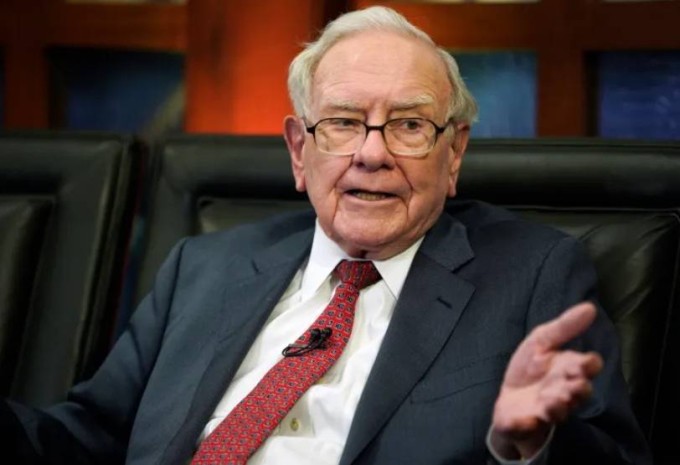 Tỷ phú Mỹ Warren Buffett. Ảnh: AP