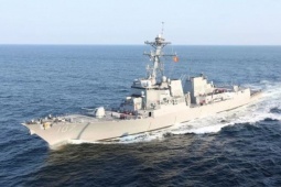 Hải quân Mỹ ráo riết áp sát bờ biển Iran, nằm trọn trong hỏa lực đối phương