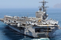Tàu sân bay thứ 3 của Mỹ tiến gần Trung Đông