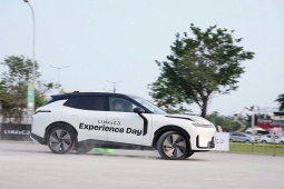 Vì sao khách hàng Việt ngày càng ưa chuộng những dòng xe hybrid?