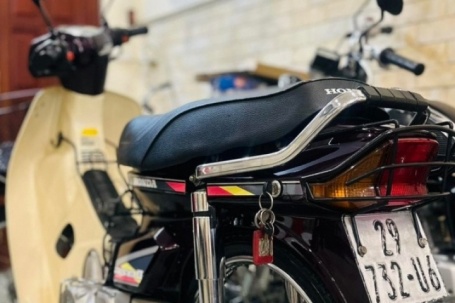 Honda Dream Thái 1991 máy 'zin' ở Hà Nội mua bằng 10 cây vàng, nay đắt ngang SH