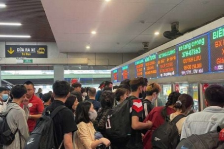 Giá xăng dầu giảm, giá vé xe khách và đường sắt có giảm?