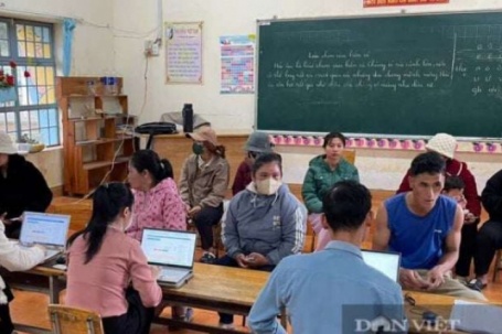 Xác thực thông tin thuê bao: Người dùng điện thoại "cục gạch", người cao tuổi vùng sâu, vùng xa làm thế nào?