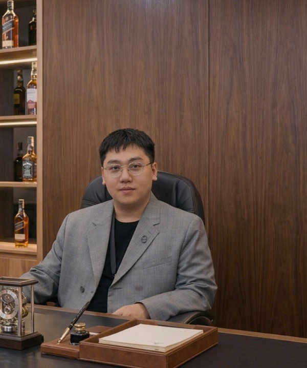 Ông Hoàng Nhật Trường: Giám đốc chi nhánh miền Nam - miền Trung