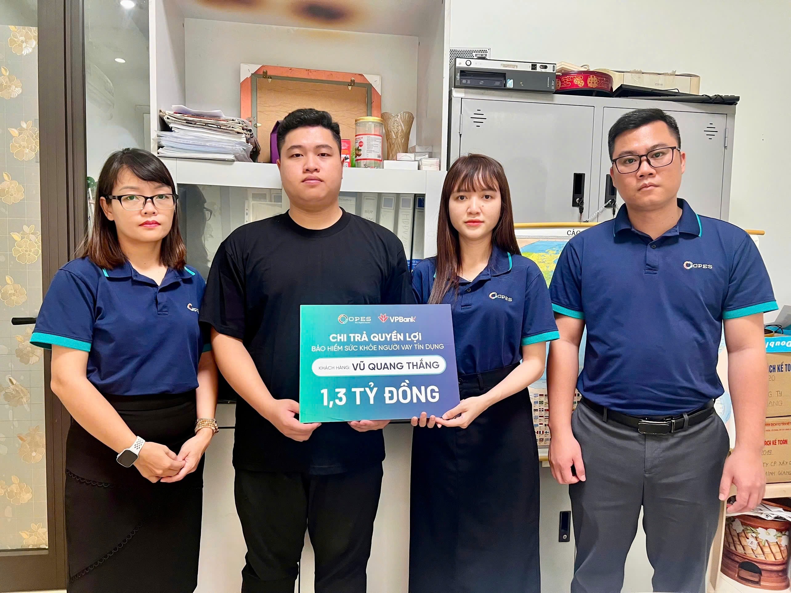 OPES chi trả 1,3 tỷ đồng bảo hiểm cho gia đình khách hàng Vũ Quang Thắng.