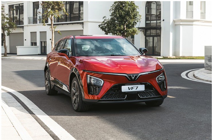 Nên mua Mazda CX-5 hay VinFast VF7 tốt hơn? - 1