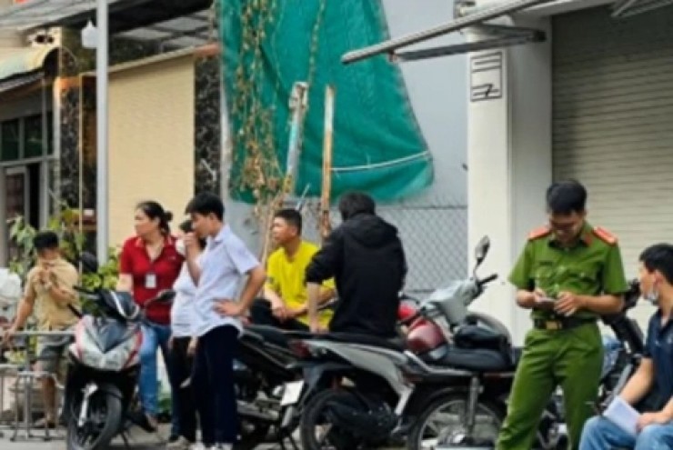 Vợ chết lặng khi thấy chồng tử vong trong phòng ngủ sau tin nhắn 'không thể tiếp tục sống'