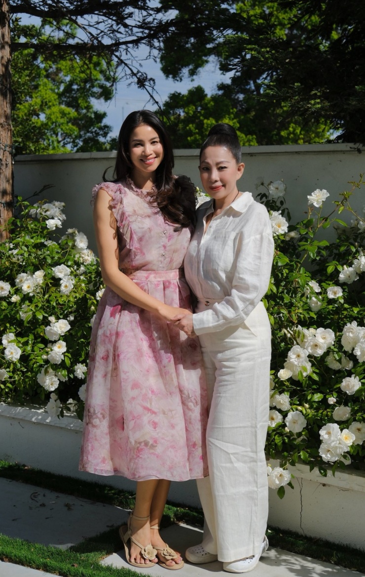 Sắc vóc Hoa hậu Phạm Hương ở tuổi 35 - 1