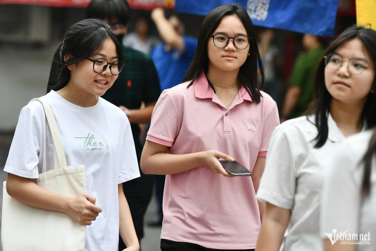 Thí sinh thi vào lớp 10 tại Hà Nội. Ảnh: Hoàng Hà