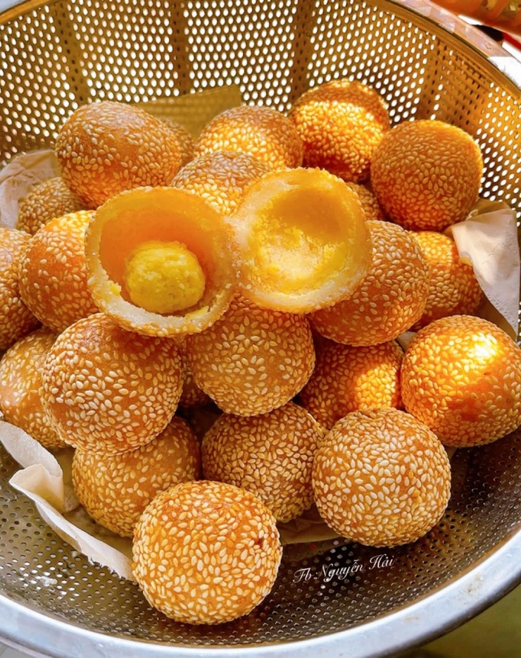 Mách bạn cách làm bánh rán lúc lắc giòn thơm vàng ruộm, nhìn đẹp, ăn mê - 1