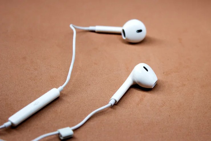 Tai nghe 3.5mm ngày càng bị cho ra rìa.