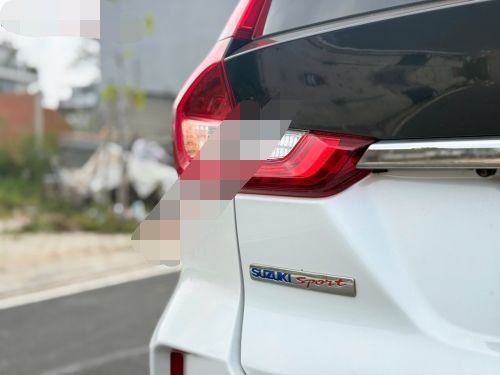 Ảnh thực tế một số chi tiết của chiếc Suzuki XL7 cũ được rao bán.