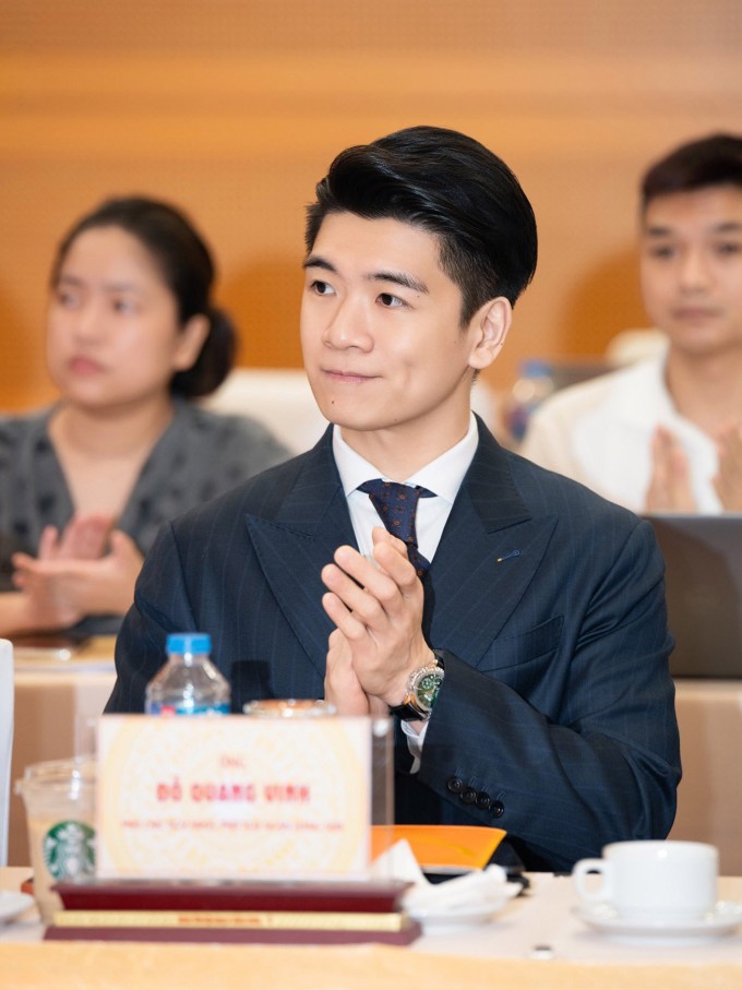 Đỗ Quang Vinh dự hội thảo tại Hà Nội hôm 13/4.