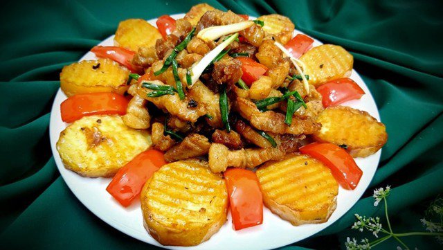 4 kiểu kết hợp thực phẩm 'tai hại' khiến đường huyết tăng vọt, nhiều người vẫn ăn mỗi ngày - 1