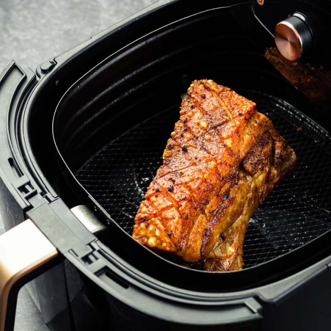 Thịt nhiều chất béo khi chiên nấu ở nhiệt độ cao có thể ức chế phát triển một số chất kém lý tưởng cho sức khỏe.