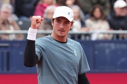 Tennis đỉnh cao: Fonseca đoạt vé tứ kết Munich Open, Tsitsipas bị loại