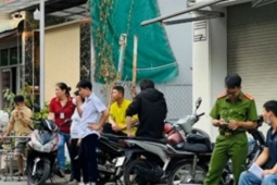 Vợ chết lặng khi thấy chồng tử vong trong phòng ngủ sau tin nhắn 'không thể tiếp tục sống'