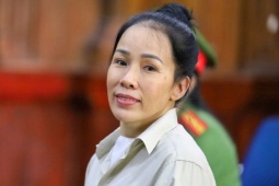Hình ảnh mới nhất của Youtuber Đinh Lan tại phiên toà liên quan bà Nguyễn Phương Hằng