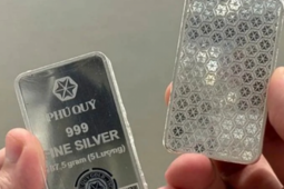 Giá bạc hôm nay 15/4: Phú Quý, Doji, Ancarat, Sacombank-SBJ tăng sốc 5 triệu đồng/kg