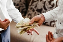 Bị hỏi vay tiền, cứ nói 3 câu này: Không thiệt mình mà vẫn giữ được tình