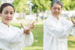 5 thói quen buổi sáng giúp ổn định huyết áp: Thói quen đầu tiên nhiều người biết mà không làm