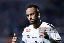 Tin mới nhất bóng đá chiều 15/4: Neymar ghi bàn nhưng Santos vẫn bị cầm hòa