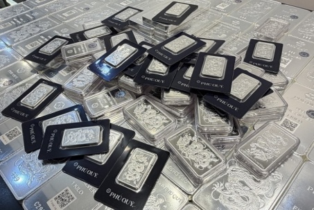 Giá bạc hôm nay 15/4: Phú Quý, Doji, Ancarat, Sacombank-SBJ tăng sốc 5 triệu đồng/kg