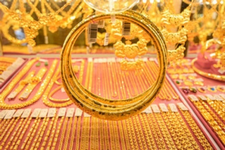 Cuối ngày 15-4, giá vàng miếng tại SJC, Mi Hồng, Bảo Tín Minh Châu giảm nhanh