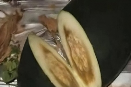 Gõ dưa giữa đêm, người đàn ông gây sốt mạng, kiếm hàng trăm triệu/tháng