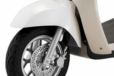 Xe máy điện giá 16,5 triệu đồng ở Việt Nam thiết kế cổ điển, đi 80 km/lần sạc chị em nhìn là mê