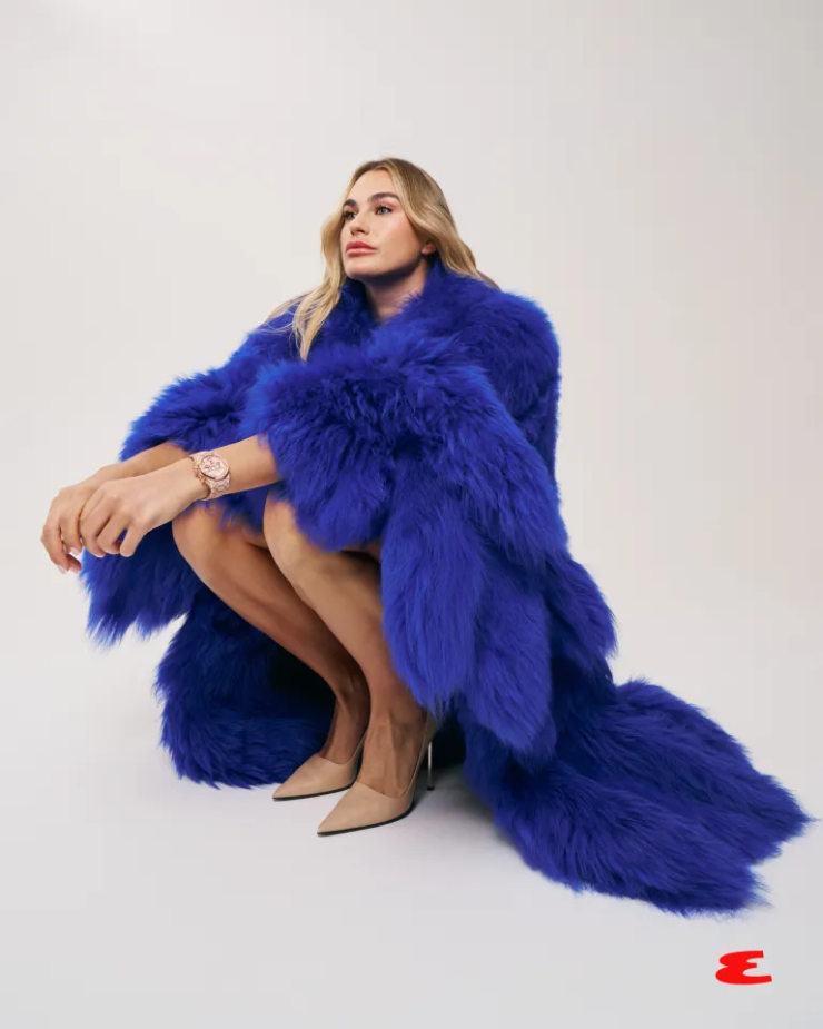 Tay vợt số 1 thế giới mặc bộ đồ xuyên thấu, biến hình thành "Nữ hoàng gợi cảm" - 5