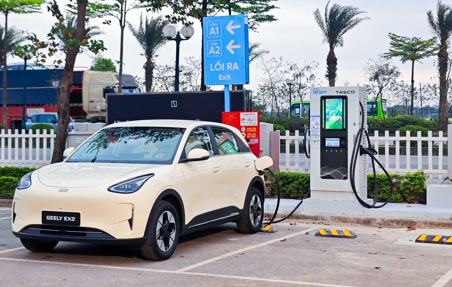 Cách Geely “hóa giải” bài toán khó nhất của xe điện tại thị trường Việt - 3