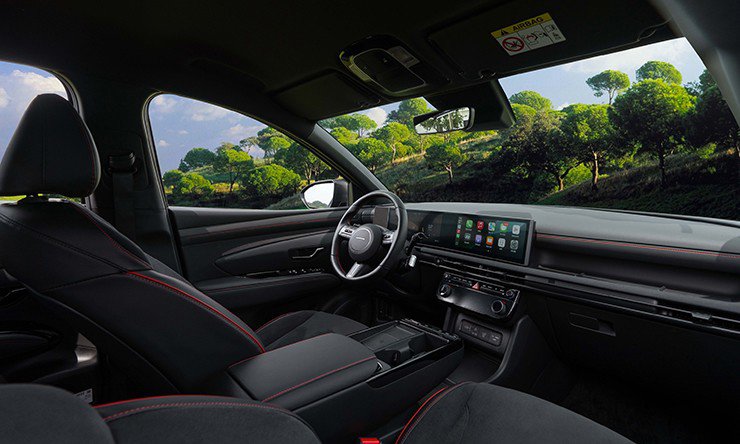 Bên trong khoang nội thất Hyundai Tucson mới nhận được khá nhiều điểm mới, tiện nghi.