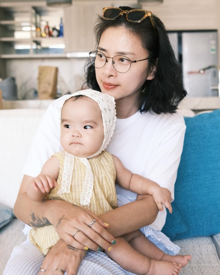 Phong cách 'búp bê' của con gái Ngô Thanh Vân - Huy Trần - 5