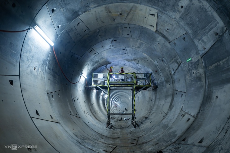 Bên trong đoạn ngầm metro Nhổn - ga Hà Nội - 1