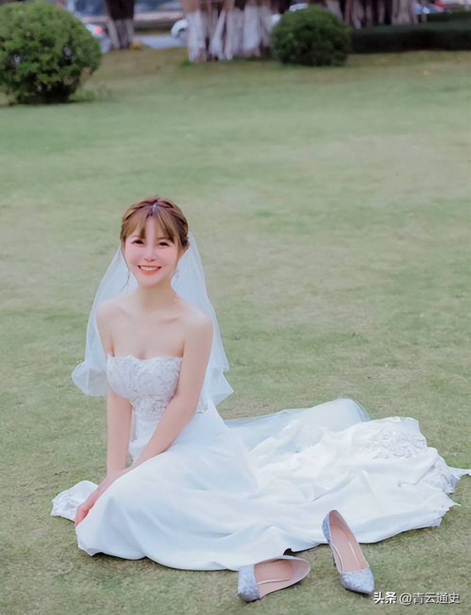 Cô gái 'thà khóc trong xe BMW, còn hơn cười sau xe đạp' giờ ra sao? - 10