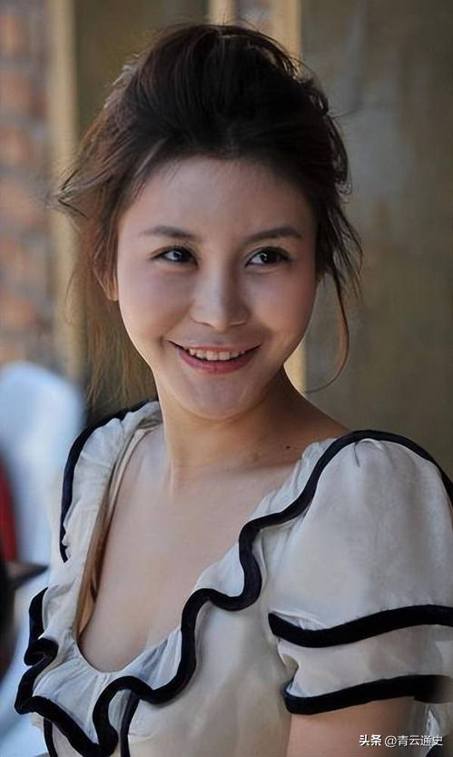 Cô gái 'thà khóc trong xe BMW, còn hơn cười sau xe đạp' giờ ra sao? - 8