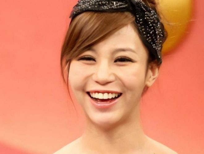 Cô gái 'thà khóc trong xe BMW, còn hơn cười sau xe đạp' giờ ra sao? - 9