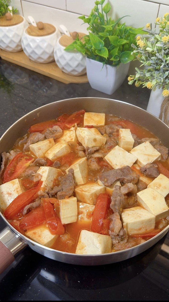 Các món ăn của Linh Nga được chế biến đơn giản nhưng vẫn khiến các con yêu thích. Ảnh: NVCC