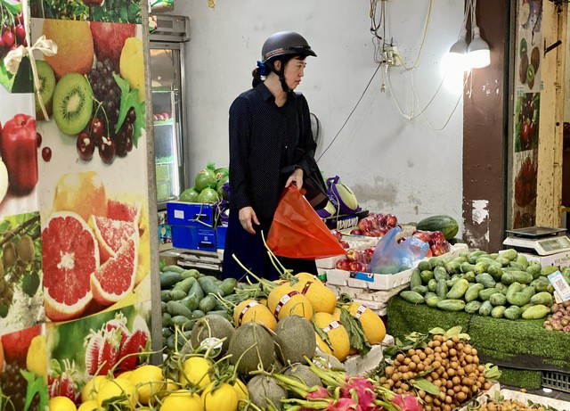 Giá xoài hạt lép tương đối thấp nên được nhiều người tiêu dùng ưa chuộng.