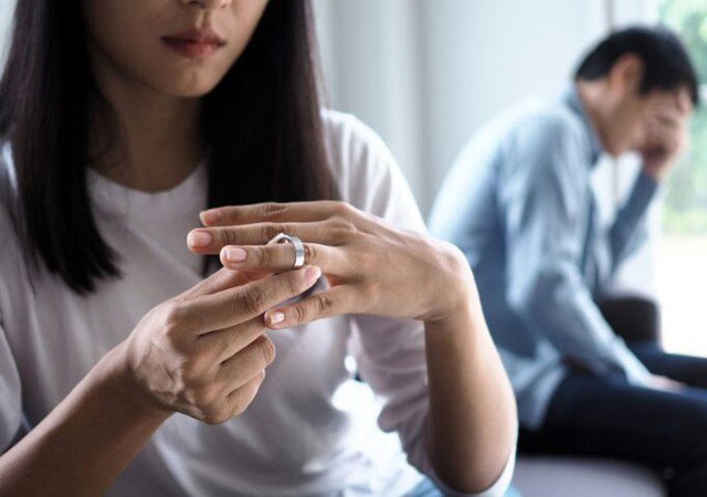 Một số đàn ông xem việc chinh phục phụ nữ như cách khẳng định bản thân. Những người phụ nữ càng khó tiếp cận lại càng khiến họ hứng thú. Ảnh minh họa