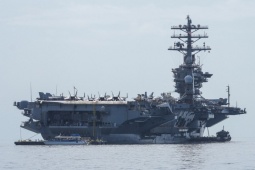 Infographic: Chi tiết các tàu chiến Mỹ bao vây quanh eo biển Hormuz