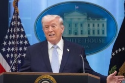 Tổng thống Mỹ Donald Trump tuyên bố sẽ 'mở cửa vĩnh viễn' eo biển Hormuz