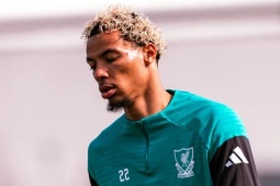 Tin mới nhất bóng đá tối 16/4: Liverpool cập nhật chấn thương của Ekitike