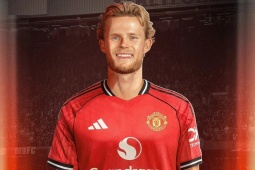 Tin mới nhất bóng đá sáng 16/4: MU chốt mua trò cũ Amorim, HLV Mourinho trở lại Anh?