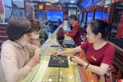 Giá vàng hôm nay 16/4: Quay đầu đi xuống